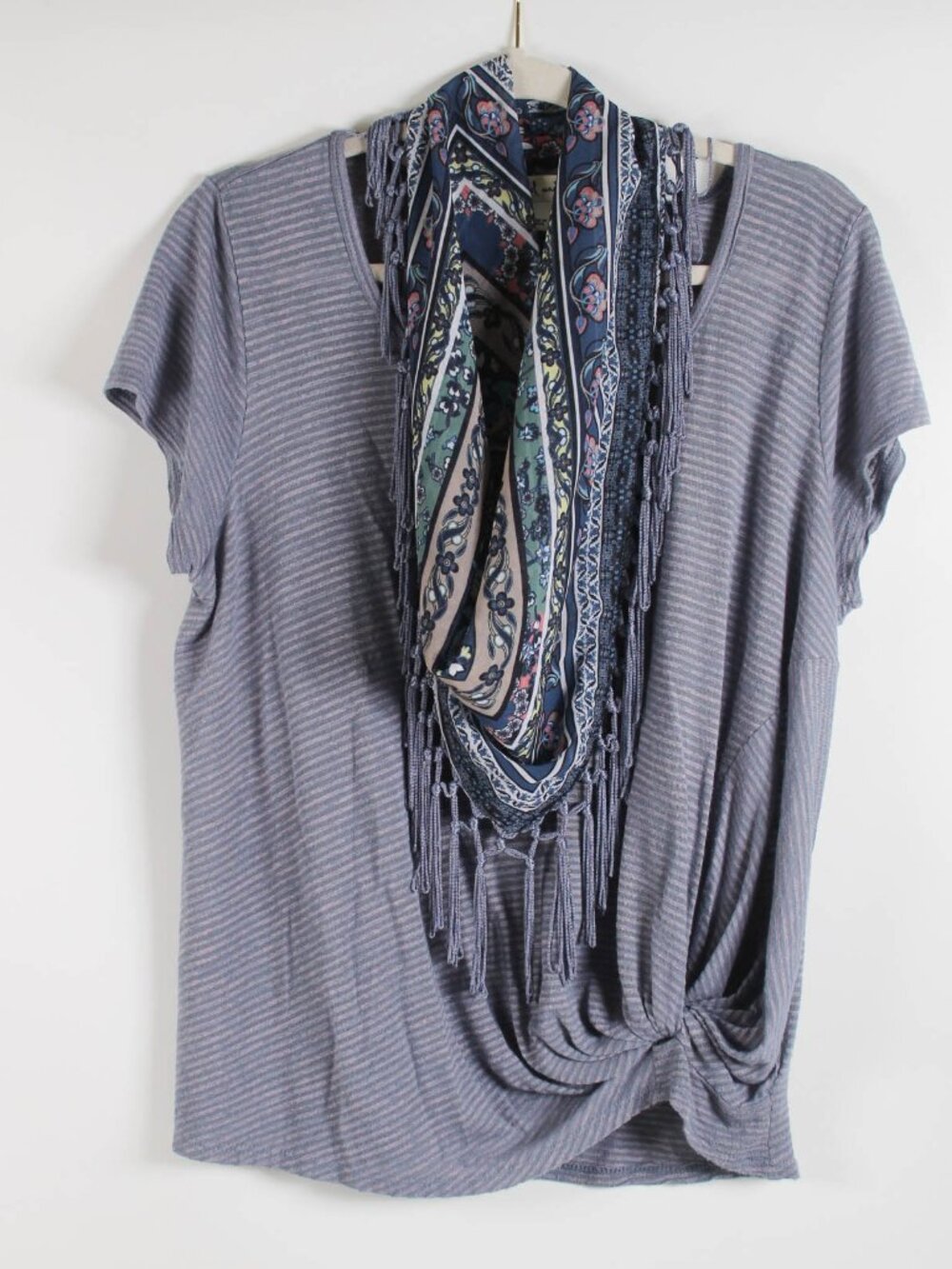 World Unity XL Gray Striped Knit Top w/ Removable Fringe Scarf Boho Rayon Stretc